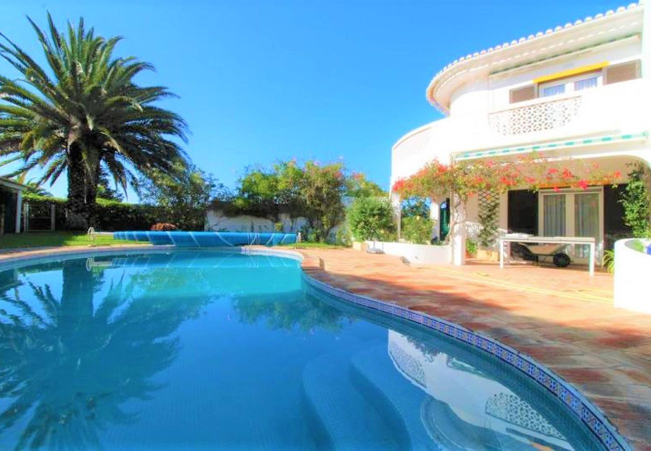 Villa in Lagos - Casa Tambeim