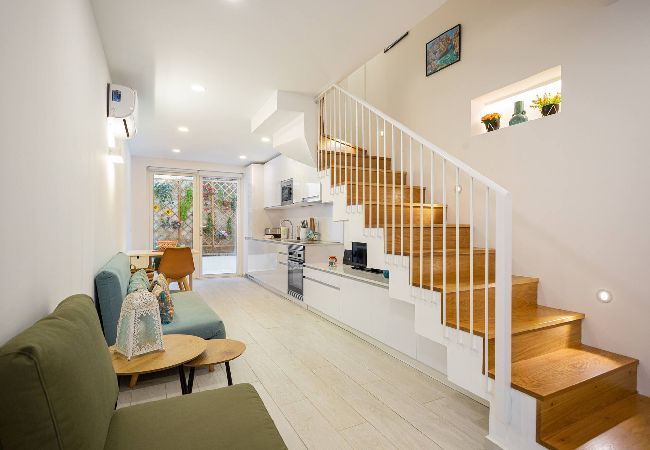 House in Lagos - Pratas Valente