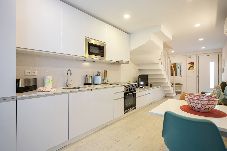 House in Lagos - Pratas Valente